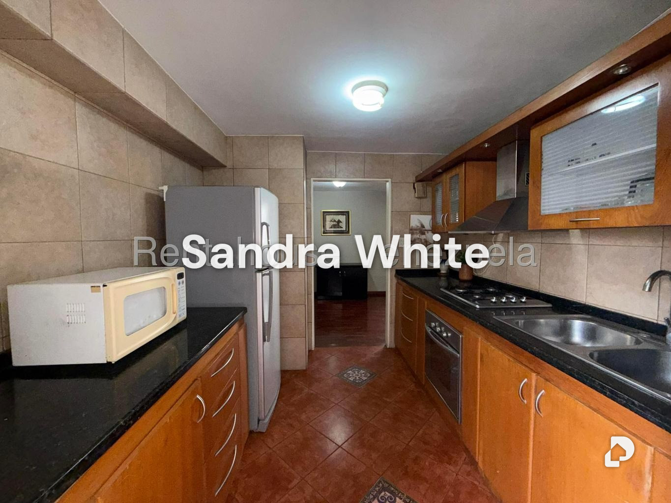 Apartamento en Santa Rosa de Lima 27-5633, Caracas – 9