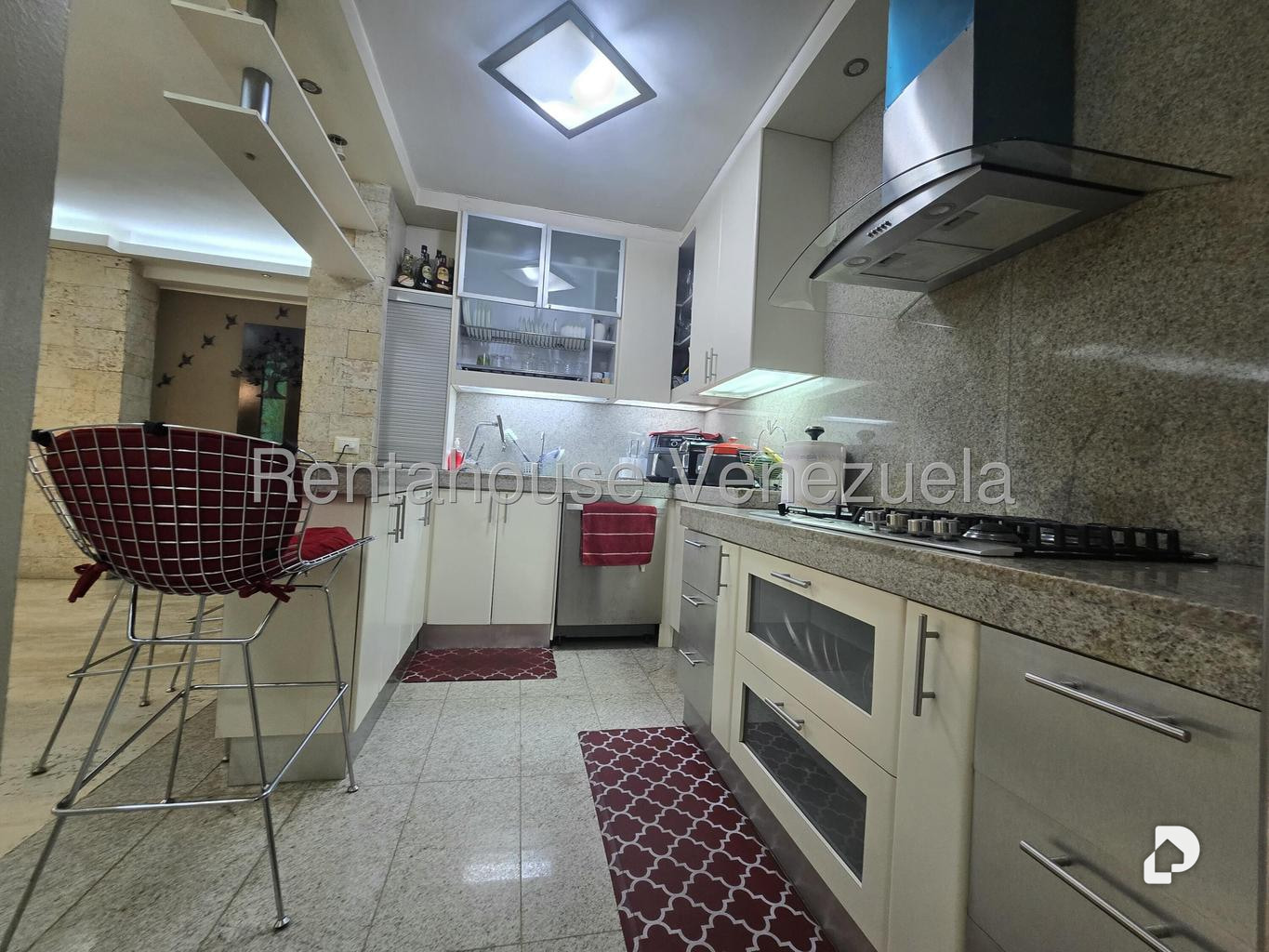 Apartamento en El Rosal, Caracas – 18