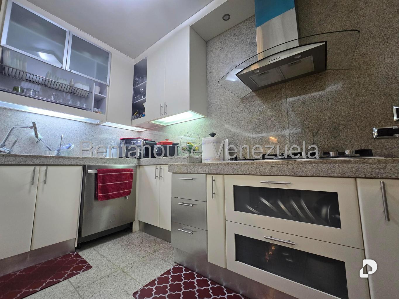 Apartamento en El Rosal, Caracas – 20