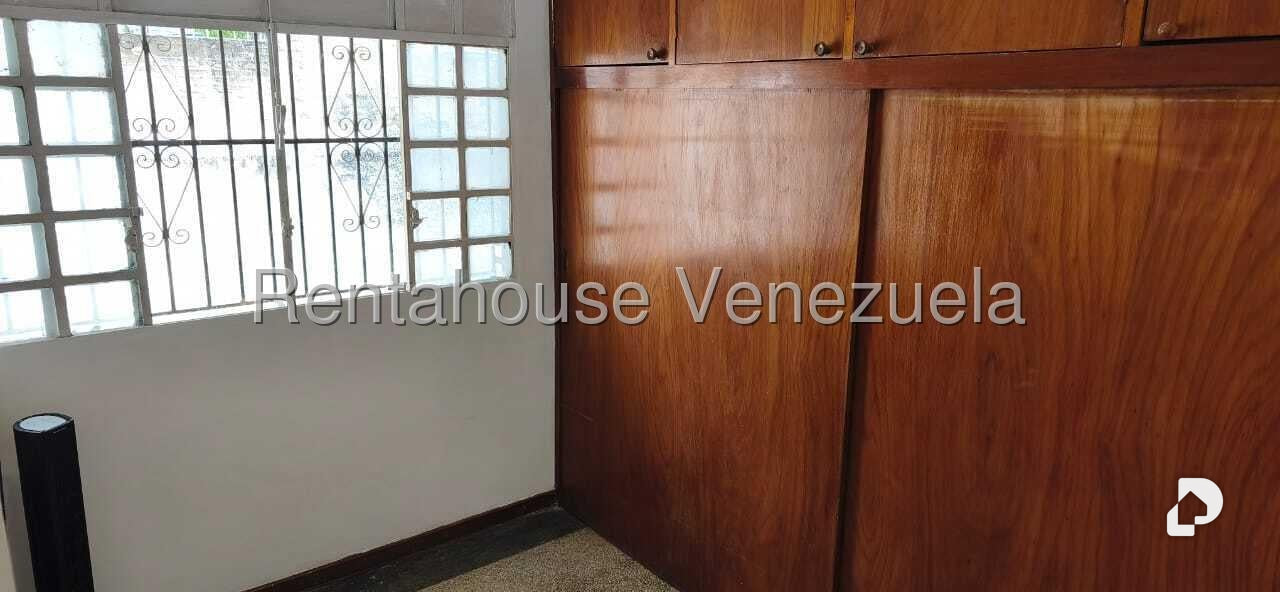 Apartamento en Los Palos Grandes, Caracas – 12