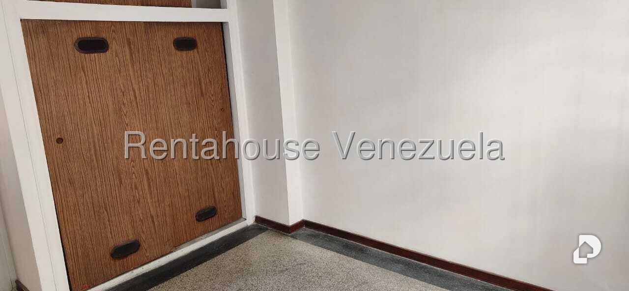 Apartamento en Los Palos Grandes, Caracas – 10