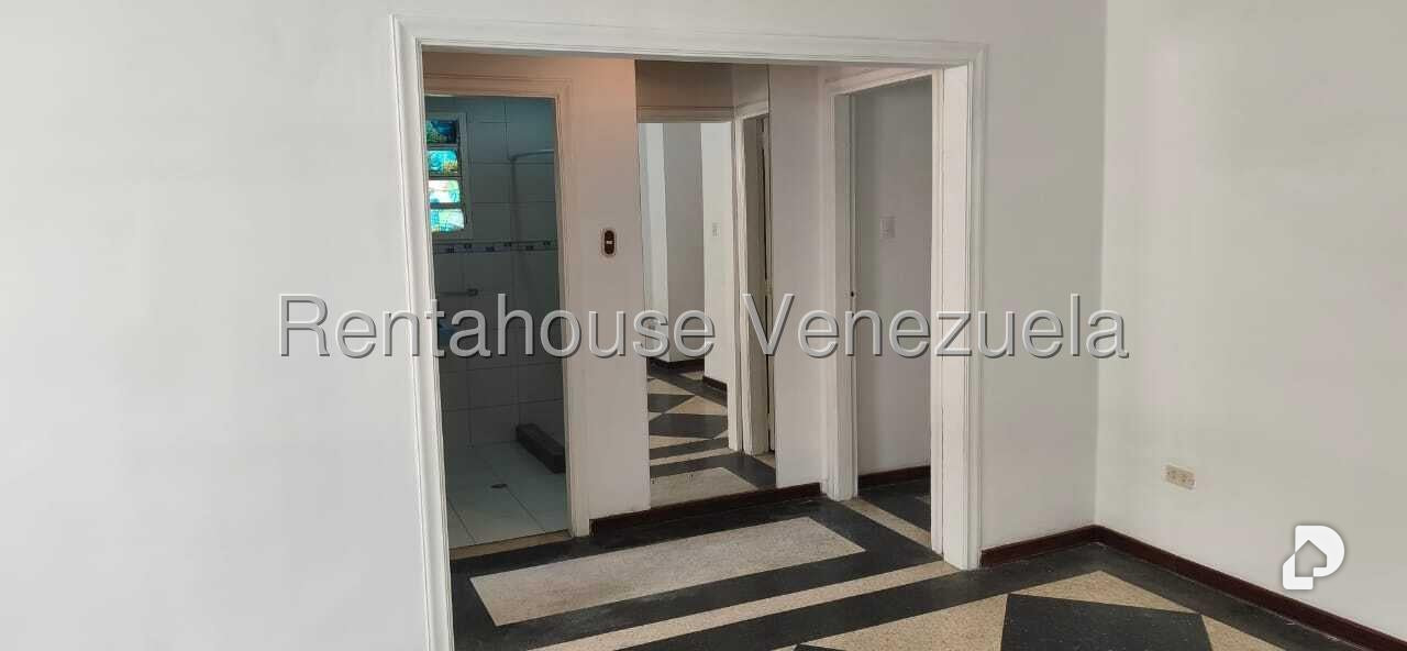 Apartamento en Los Palos Grandes, Caracas – 7
