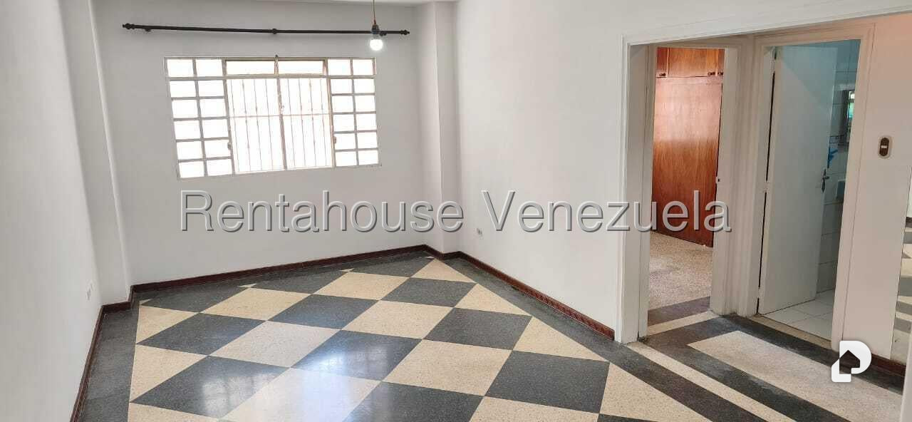 Apartamento en Los Palos Grandes, Caracas – 3