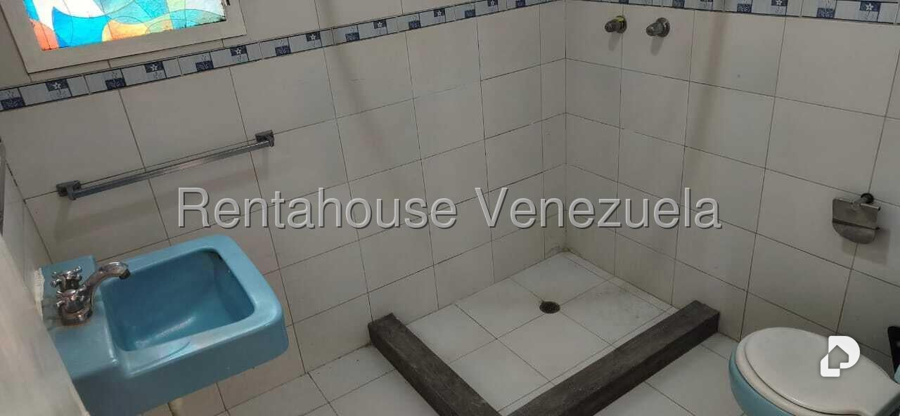 Apartamento en Los Palos Grandes, Caracas – 13