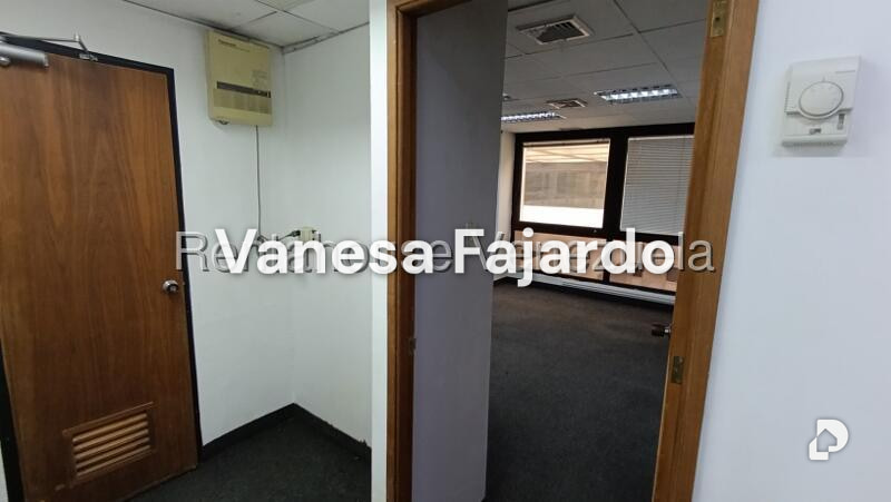 Oficina en Chuao, Caracas – 12