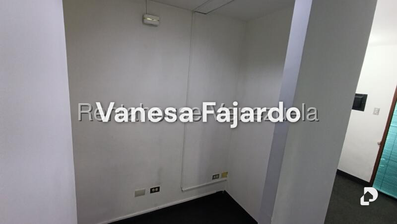 Oficina en Chuao, Caracas – 19