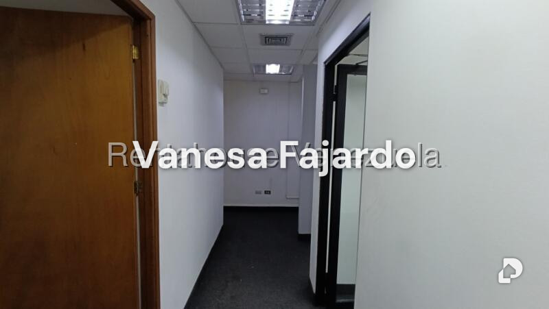Oficina en Chuao, Caracas – 18