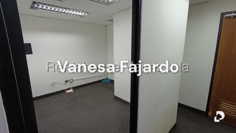 Oficina en Chuao, Caracas – 7