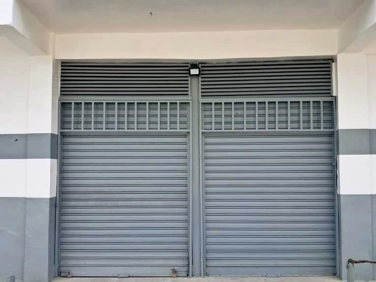 Local comercial en Los Teques - 1