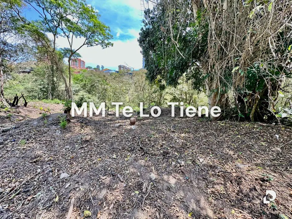 Terreno en Cerro Verde, Caracas – 8