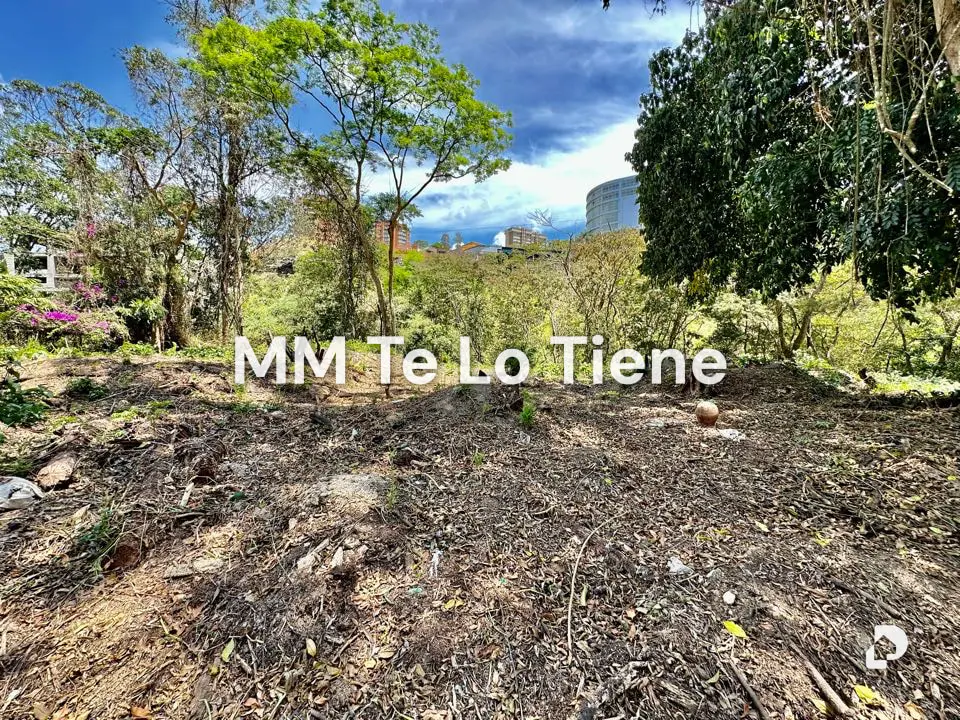Terreno en Cerro Verde, Caracas – 2
