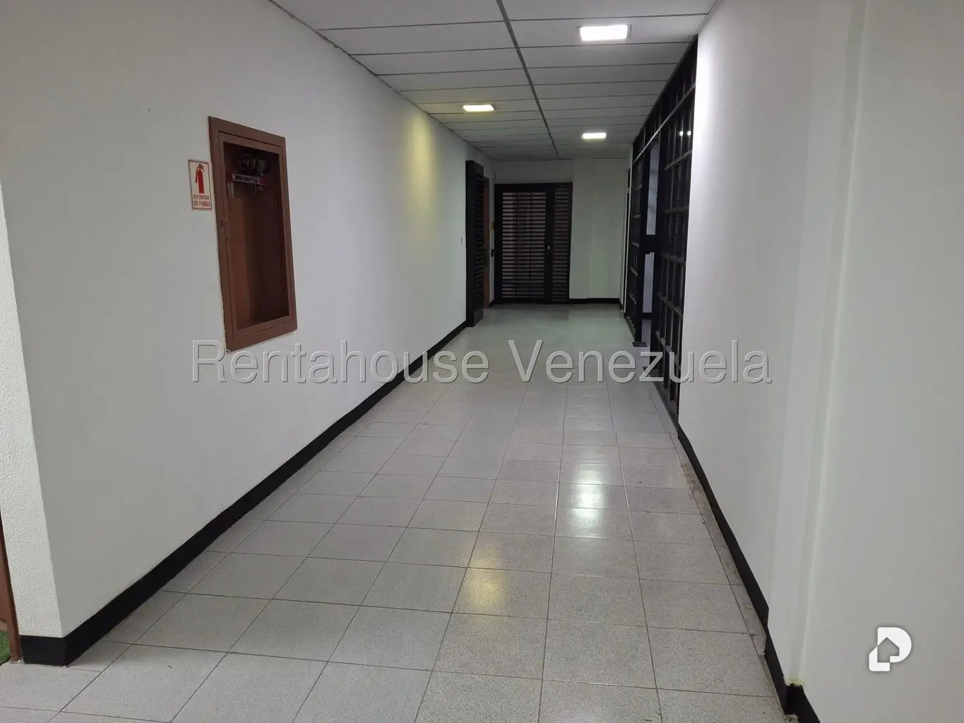 Oficina en El Rosal, Caracas – 25