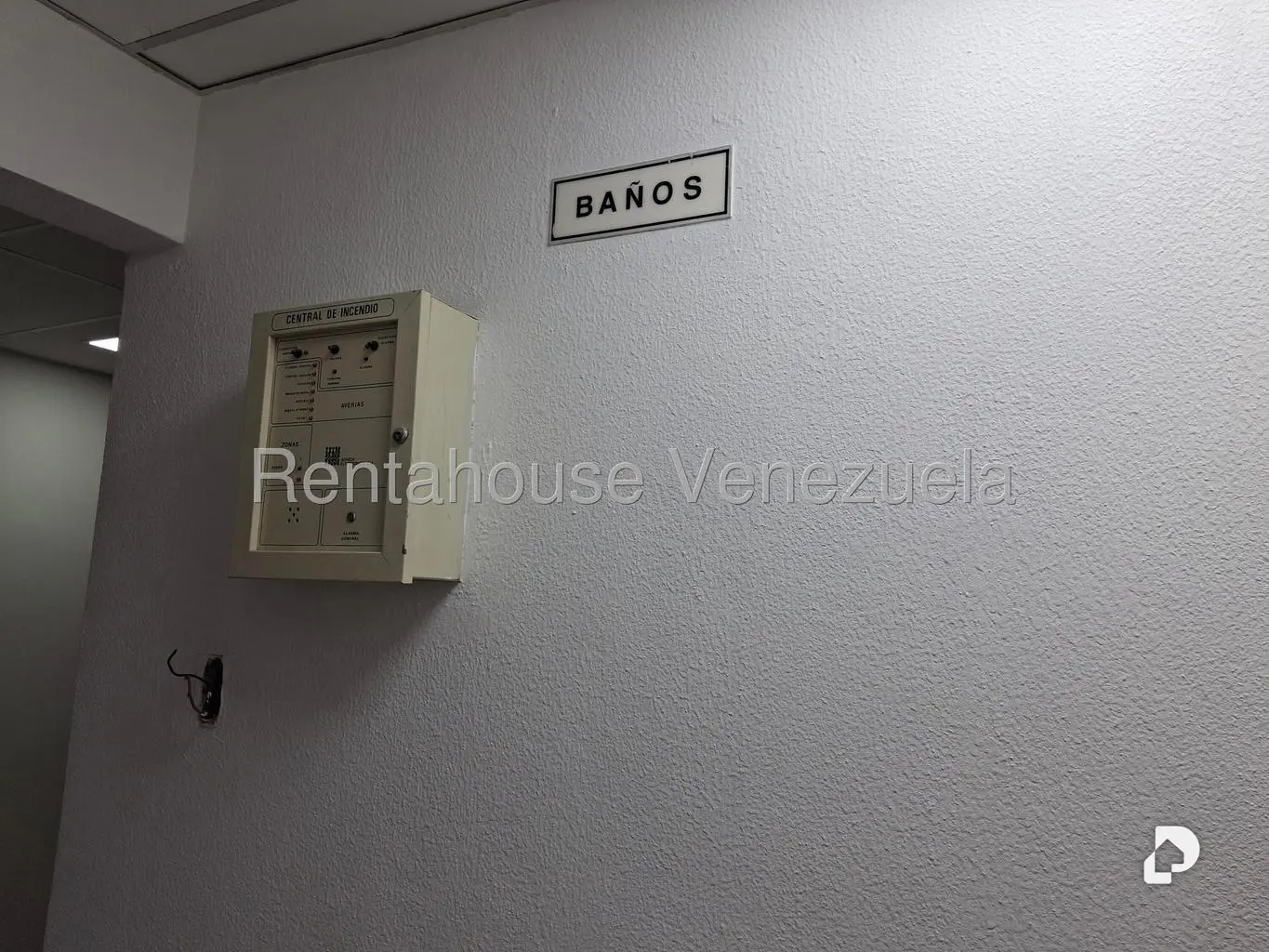 Oficina en El Rosal, Caracas – 28