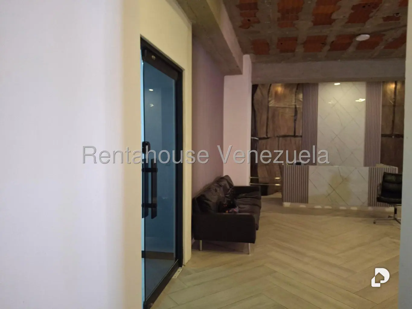 Oficina en El Rosal, Caracas – 14