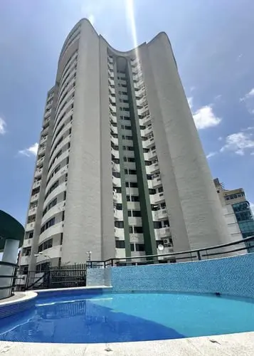 Apartamento en La Arboleda, Maracay - 1