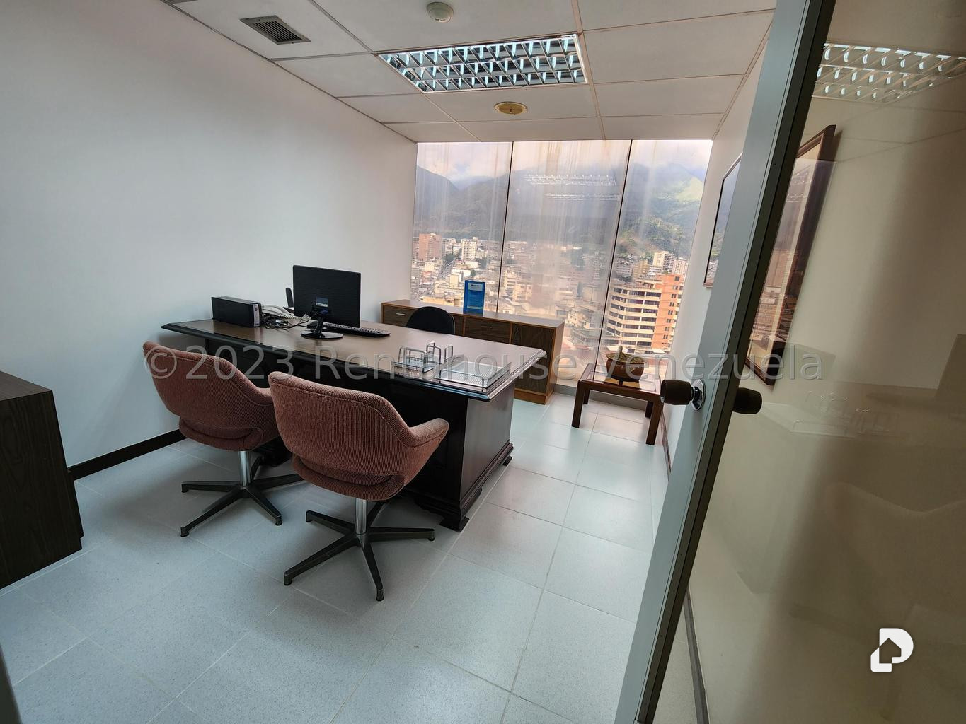 Oficina en La California Norte, Caracas – 16