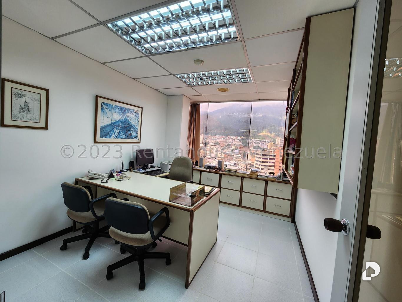 Oficina en La California Norte, Caracas – 18