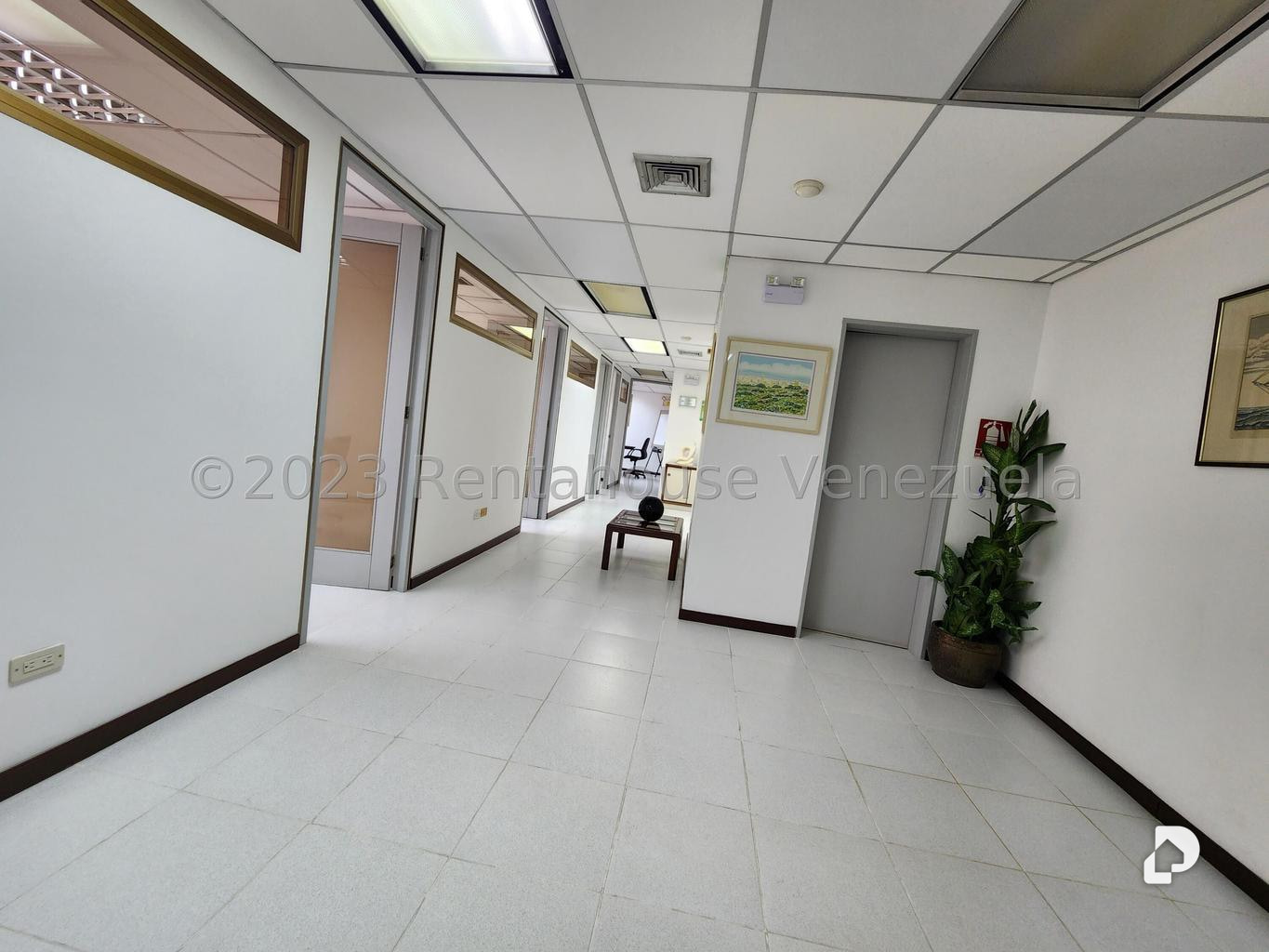 Oficina en La California Norte, Caracas – 12