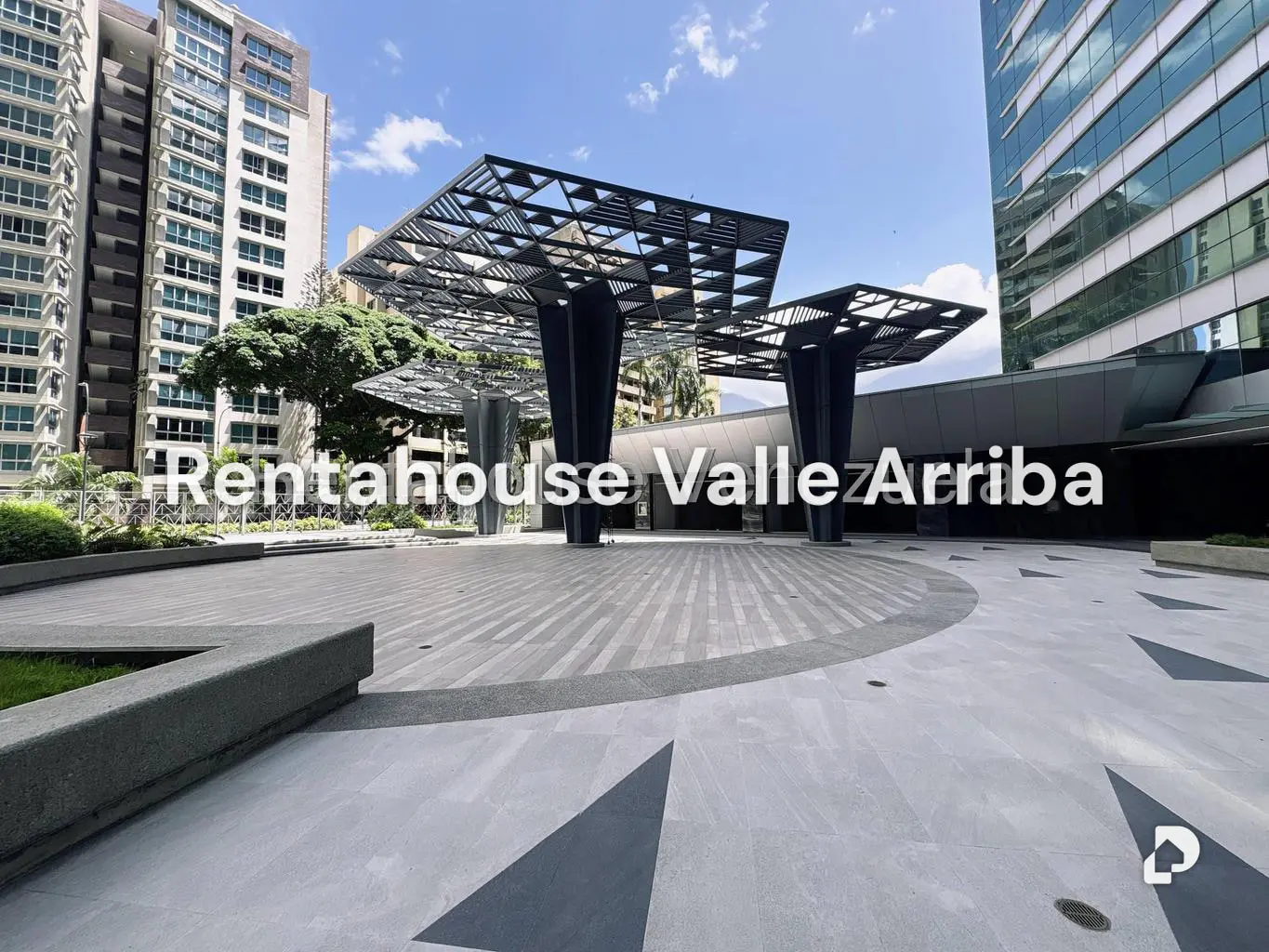 Local comercial en Campo Alegre, Caracas – 12