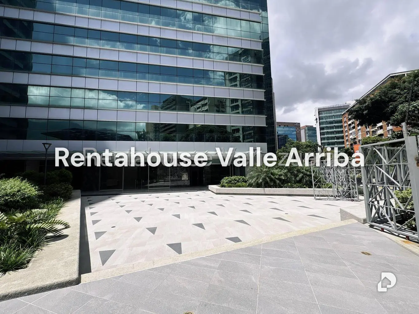 Local comercial en Campo Alegre, Caracas – 4