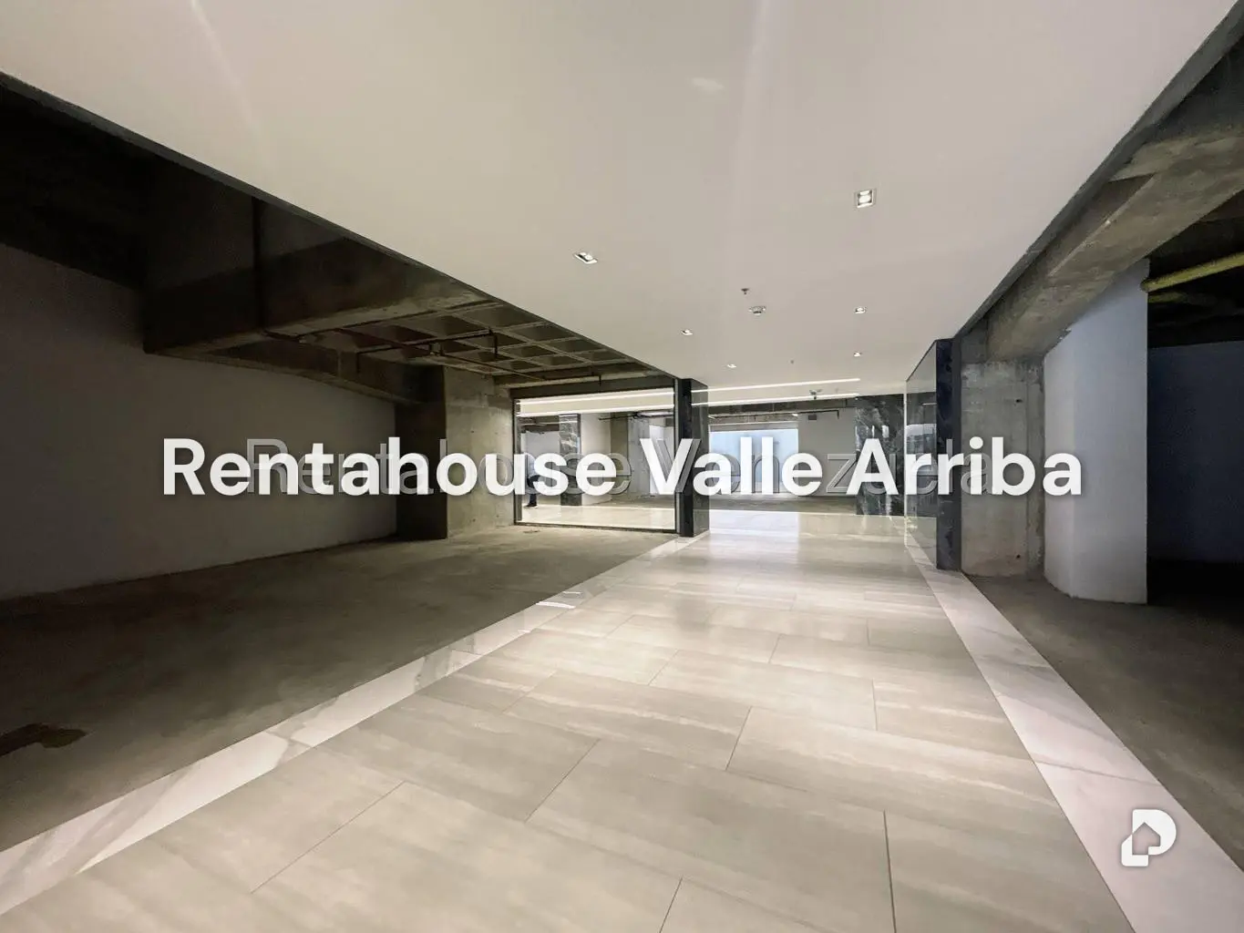 Local comercial en Campo Alegre, Caracas – 11