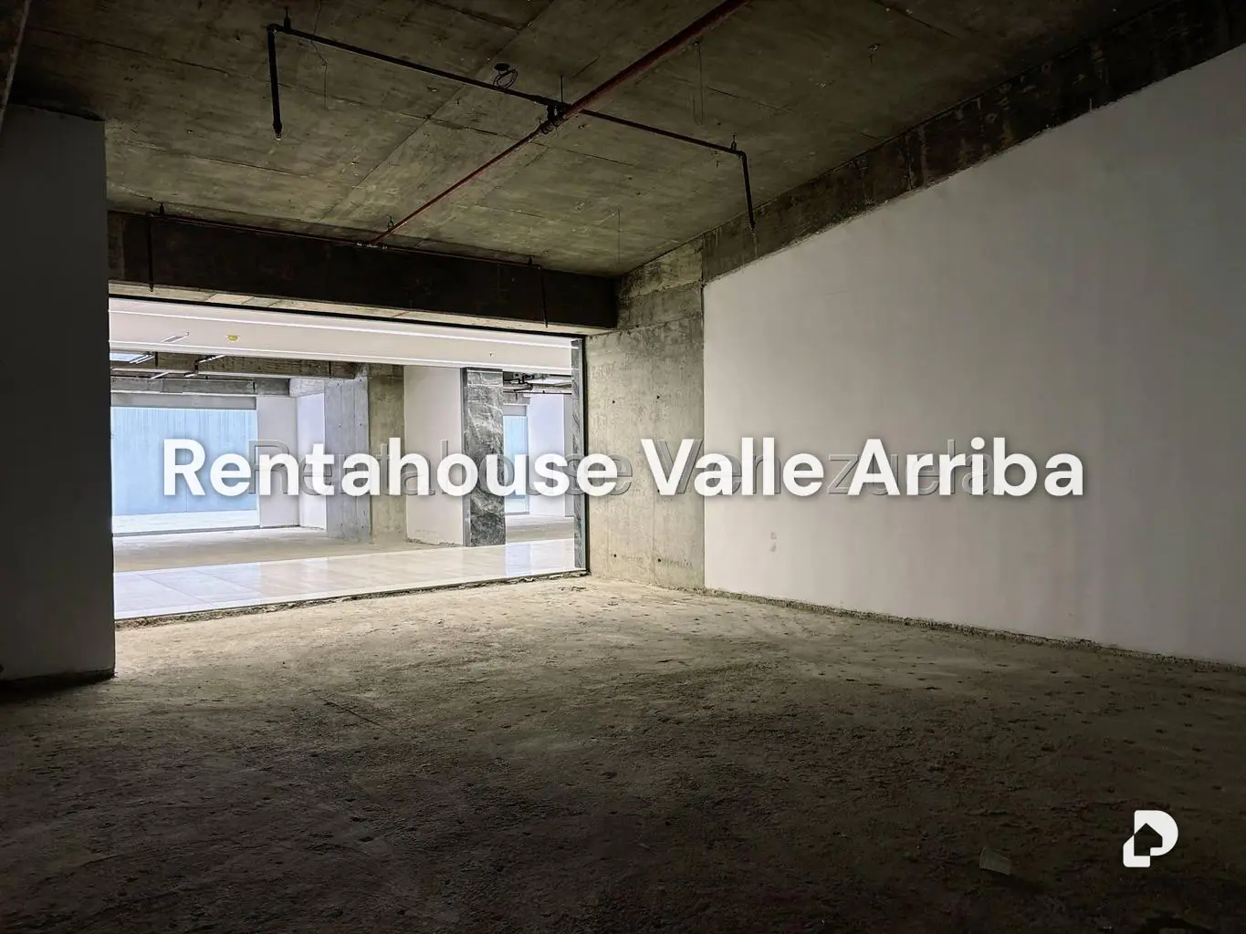 Local comercial en Campo Alegre, Caracas – 29