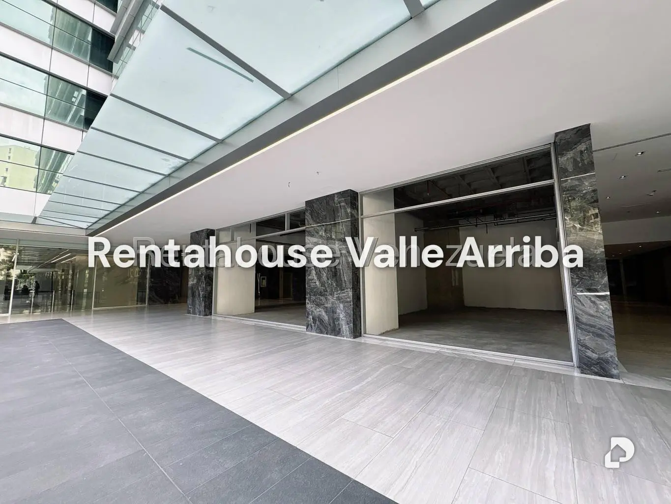 Local comercial en Campo Alegre, Caracas – 13