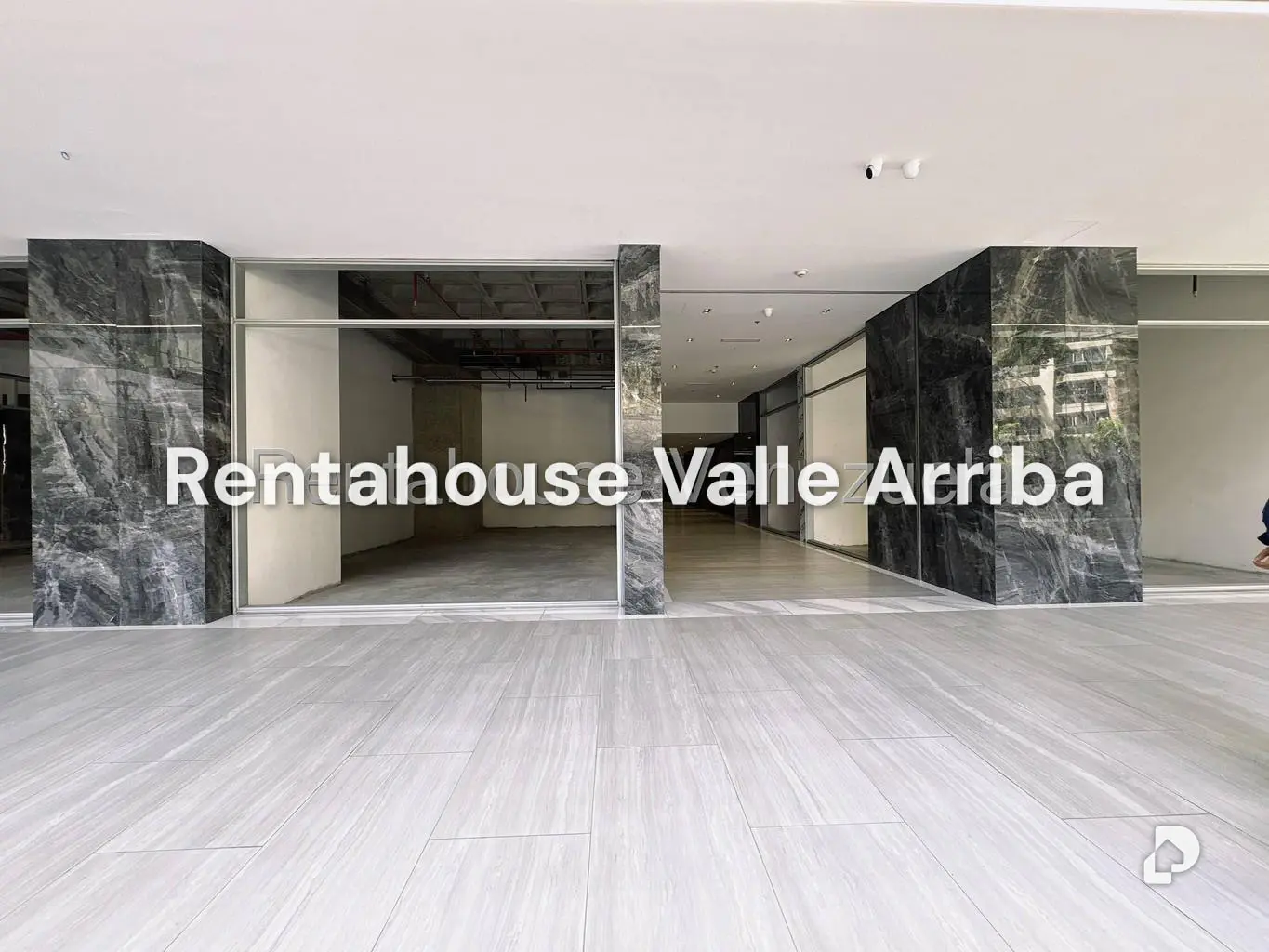 Local comercial en Campo Alegre, Caracas – 15