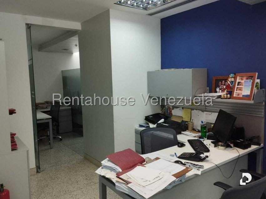Office in Boleíta, Caracas – 14