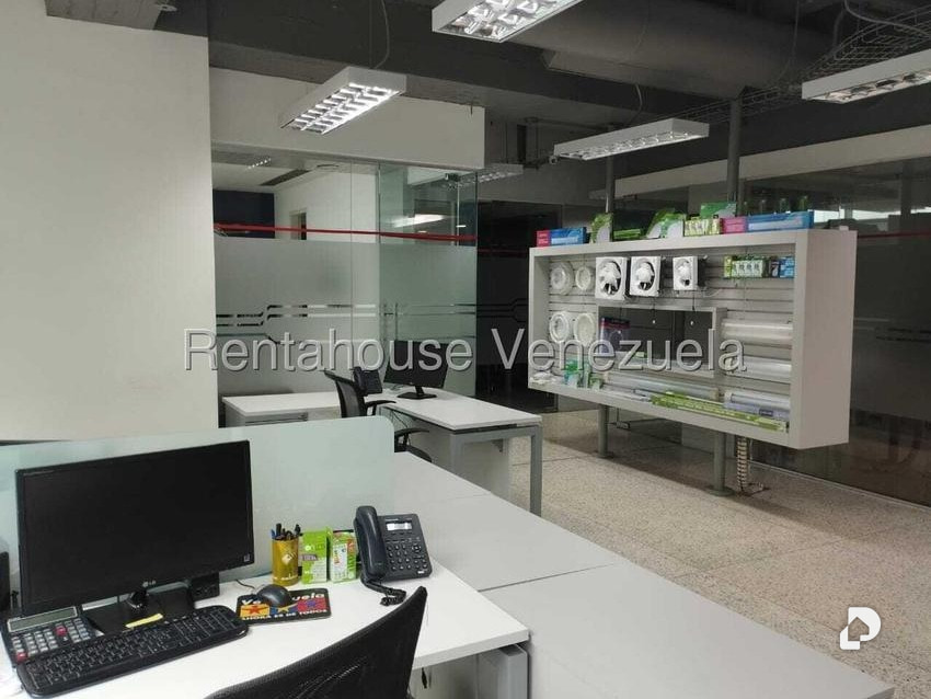 Office in Boleíta, Caracas – 7