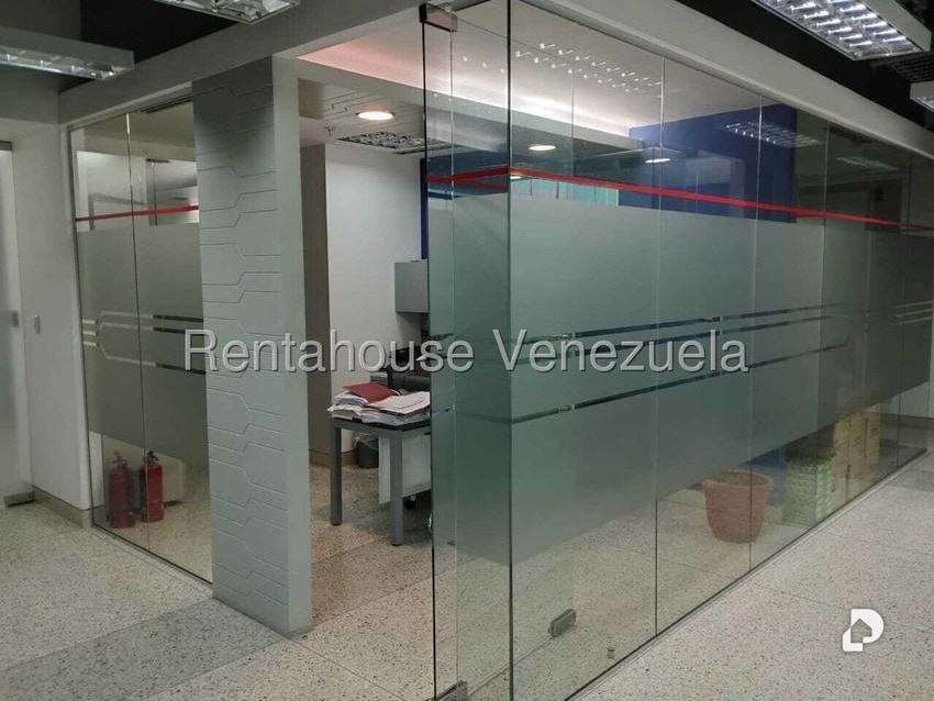 Office in Boleíta, Caracas – 12