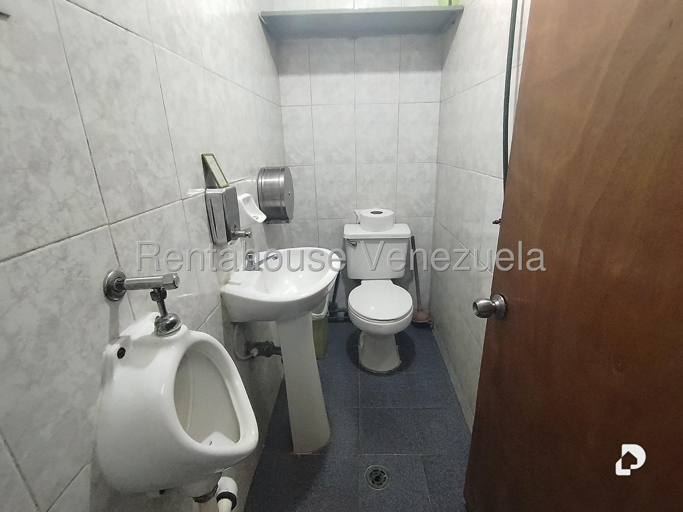 Local comercial en Quinta Crespo, Caracas – 9