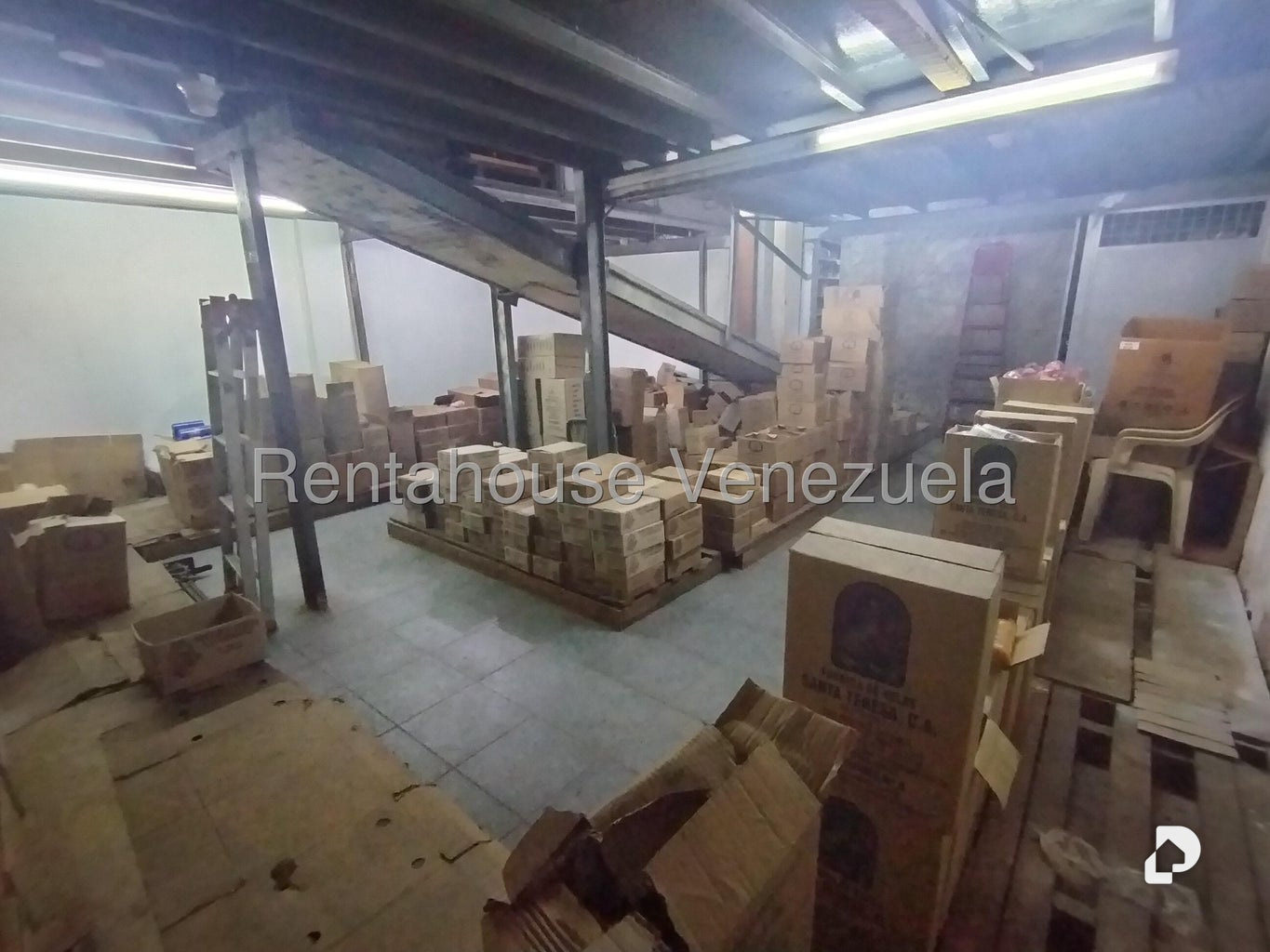 Local comercial en Quinta Crespo, Caracas – 12