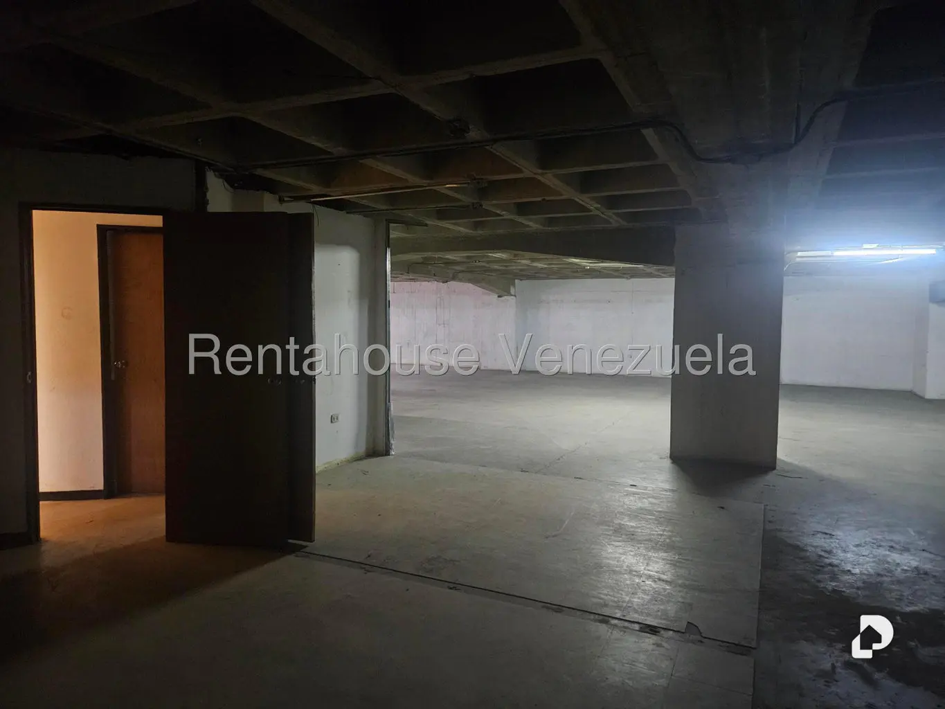 Local comercial en La Yaguara, Caracas – 11