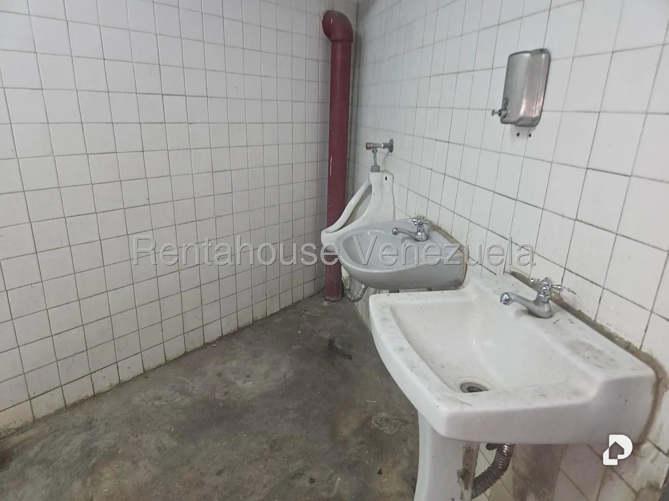 Local comercial en La Yaguara, Caracas – 20
