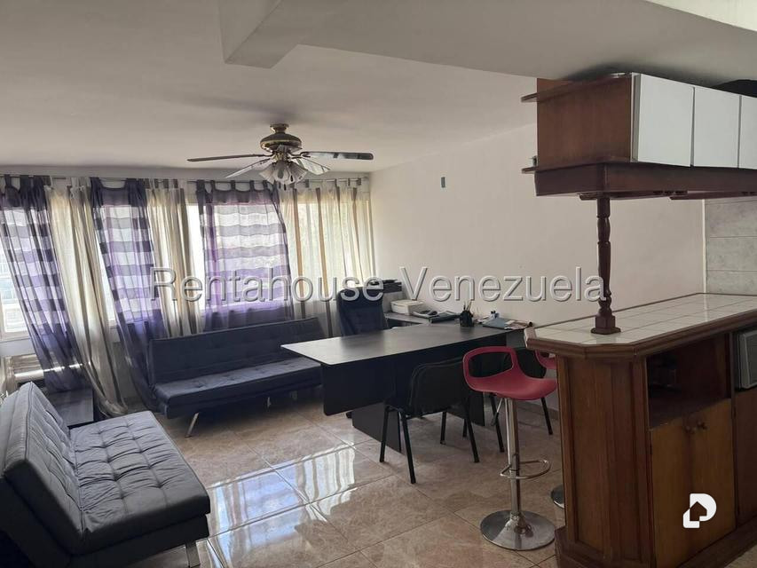 Apartamento en Los Palos Grandes, Caracas – 6