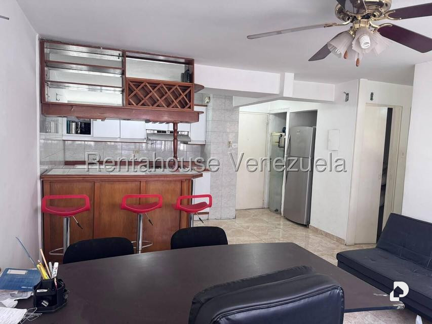 Apartamento en Los Palos Grandes, Caracas – 10
