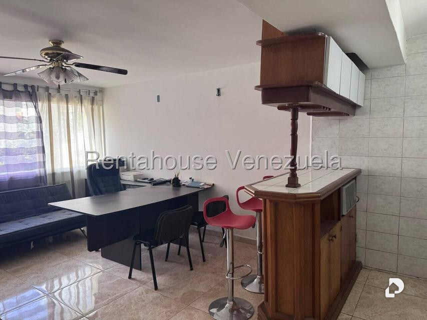 Apartamento en Los Palos Grandes, Caracas – 9