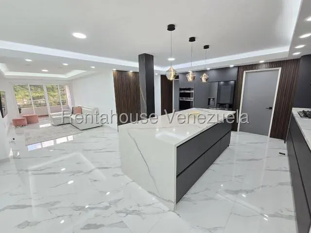 Apartment in Macaracuay, Caracas - 1