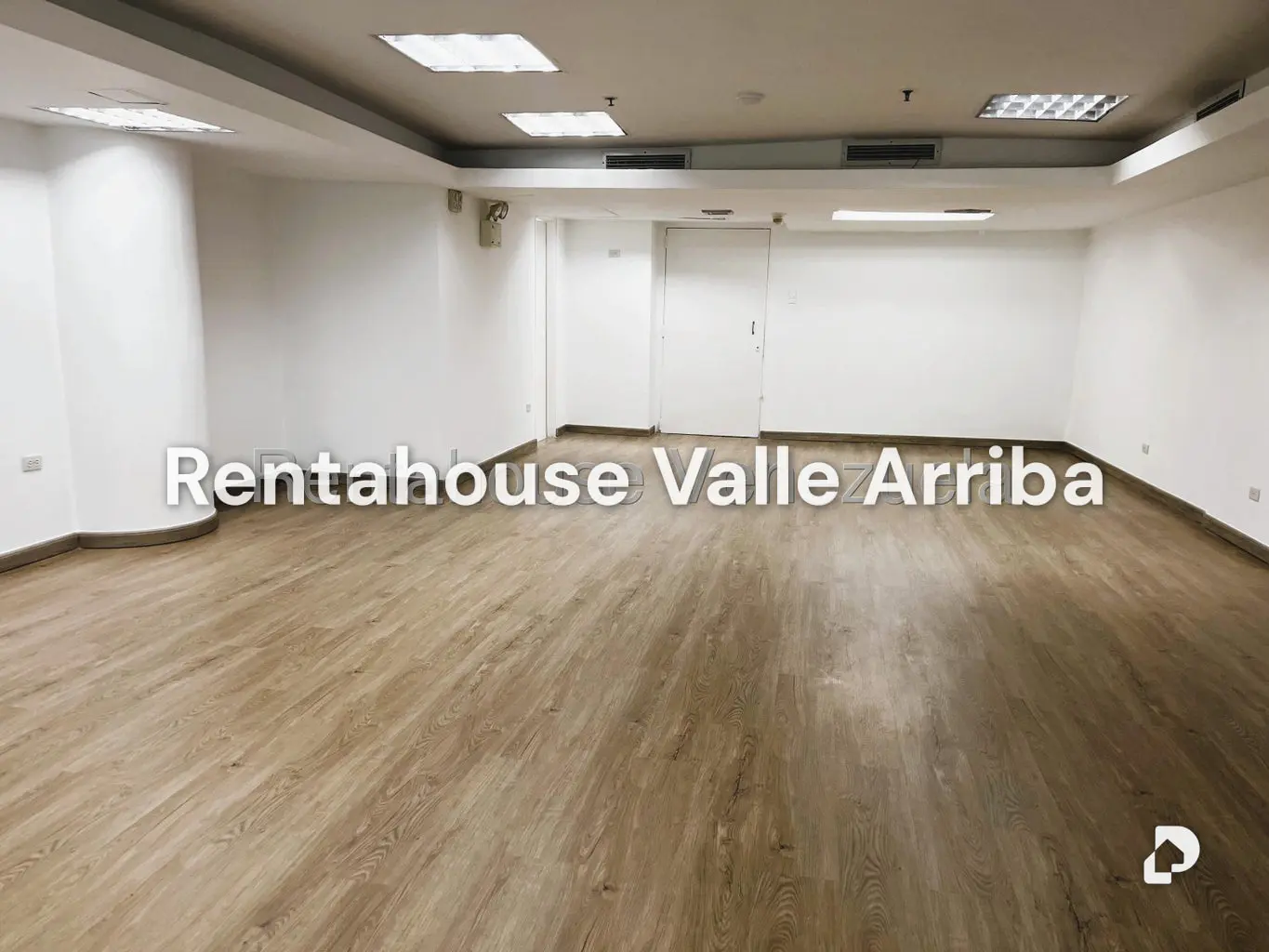 Local comercial en La Castellana, Caracas – 3