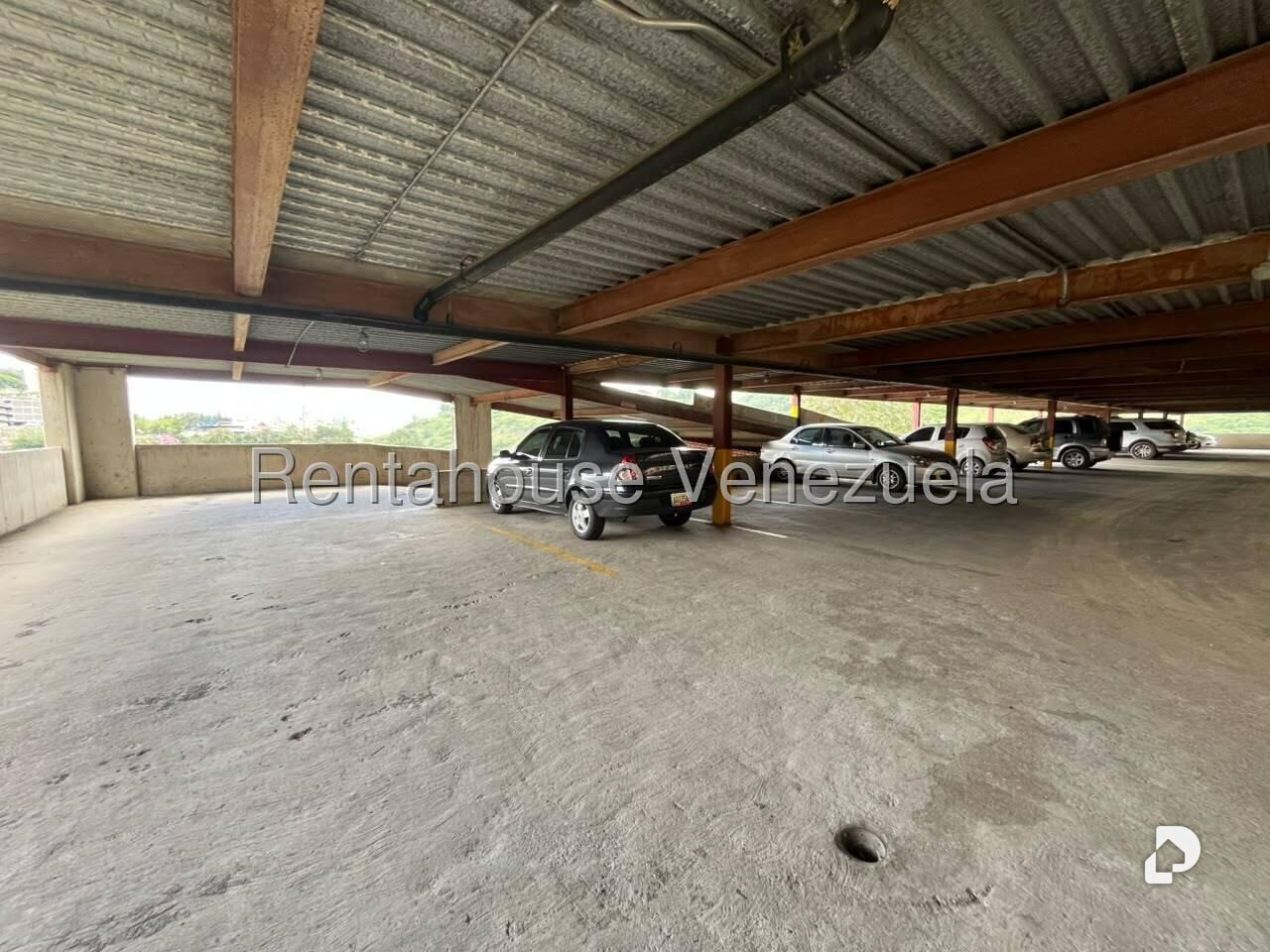 Apartamento en Los Naranjos Humboldt, Caracas – 11