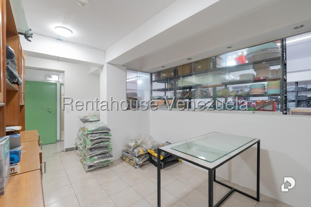 Local comercial en Parroquia Santa Rosalía, Caracas – 6