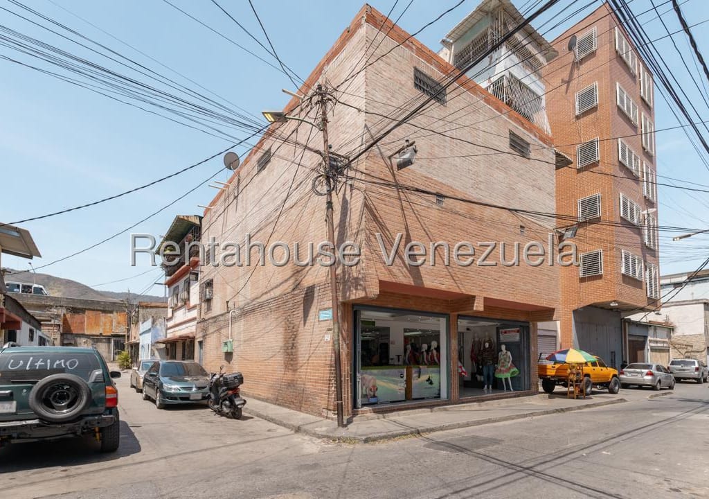Local comercial en Parroquia Santa Rosalía, Caracas - 1