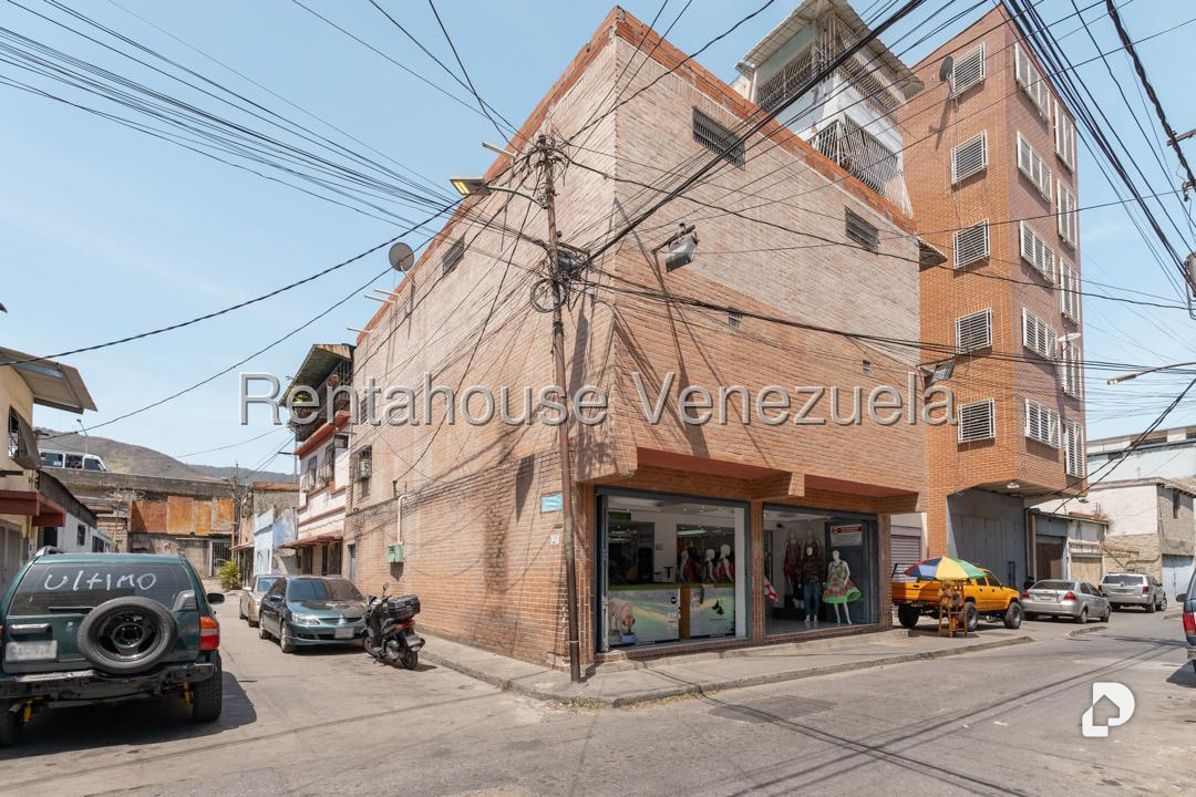 Local comercial en Parroquia Santa Rosalía, Caracas – 1