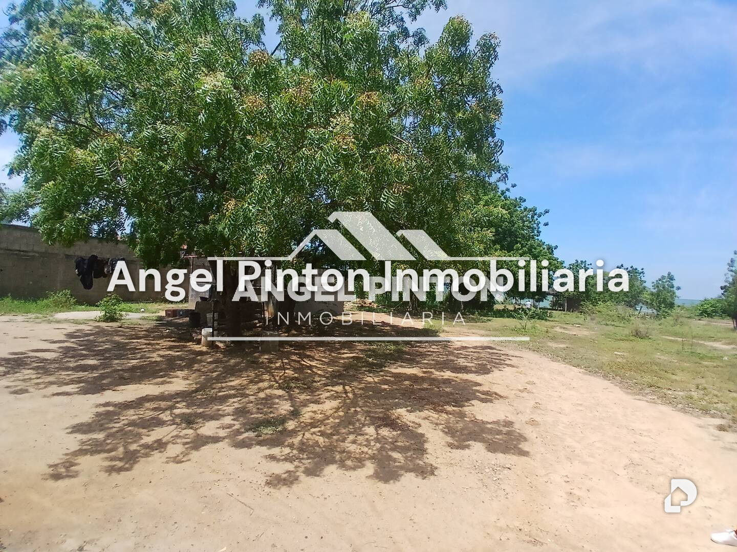Terreno en Avenida Principal, Santa Rita – 10
