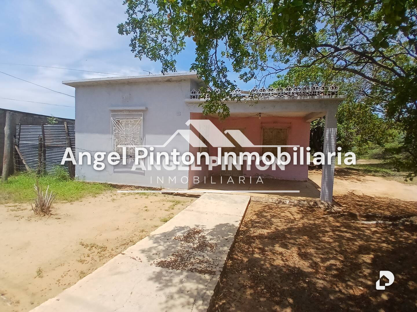 Terreno en Avenida Principal, Santa Rita – 12