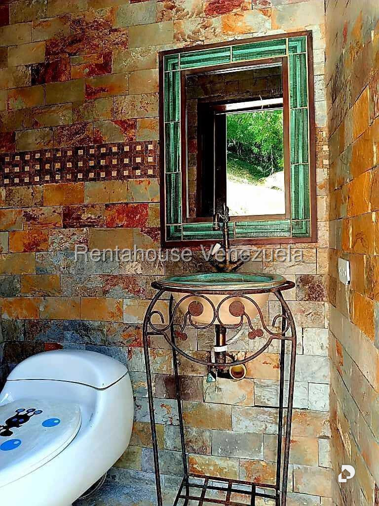 Casa en Lomas de Prados del Este, Caracas – 17