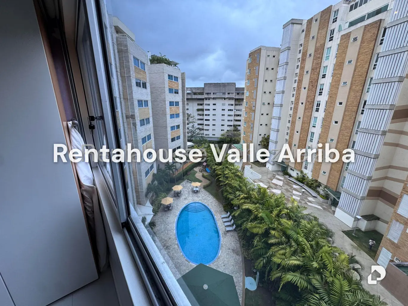 Apartamento en Las Mesetas de Santa Rosa de Lima, Caracas – 30