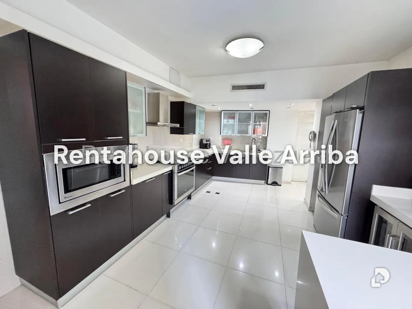 Apartamento en Las Mesetas de Santa Rosa de Lima, Caracas – 17
