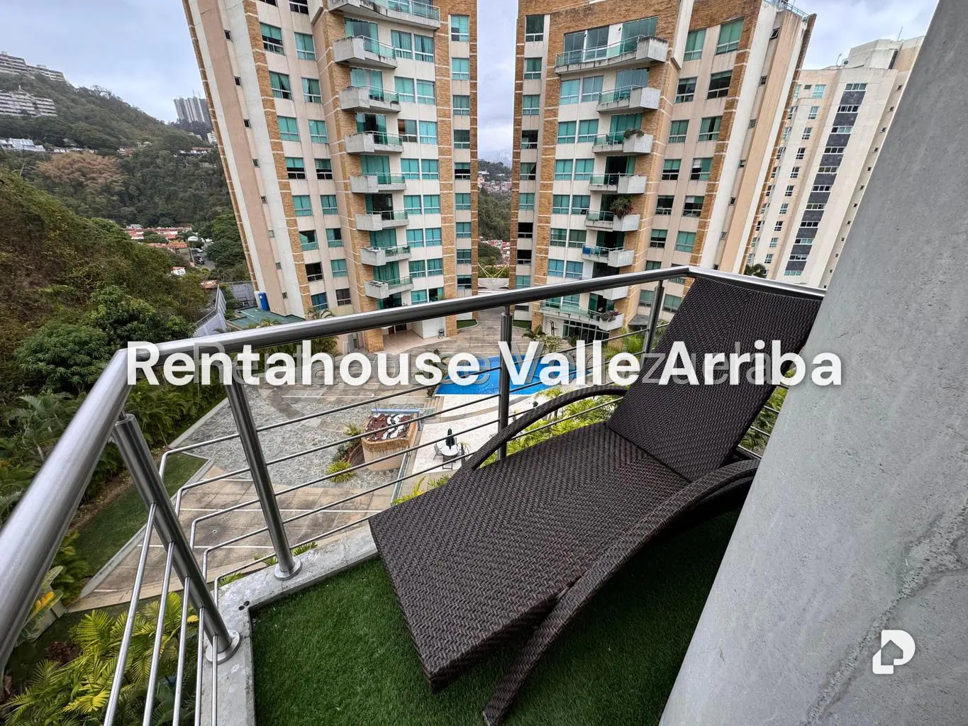 Apartamento en Las Mesetas de Santa Rosa de Lima, Caracas – 8